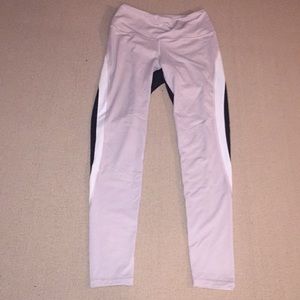 Victoria Sport knockout high rise legging!